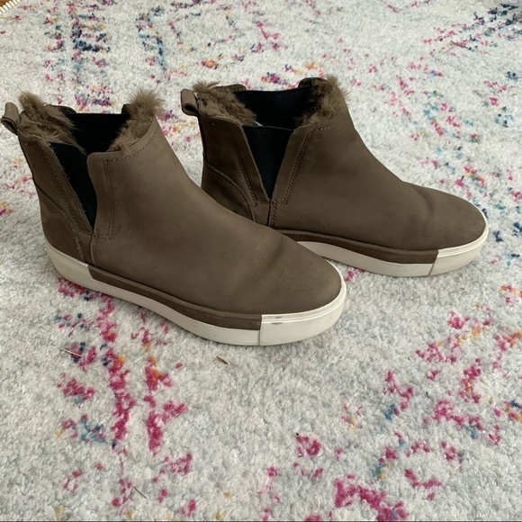 J/SLIDES Fur Val Boot Sneaker in Olive sz 7 - Picture 5 of 6